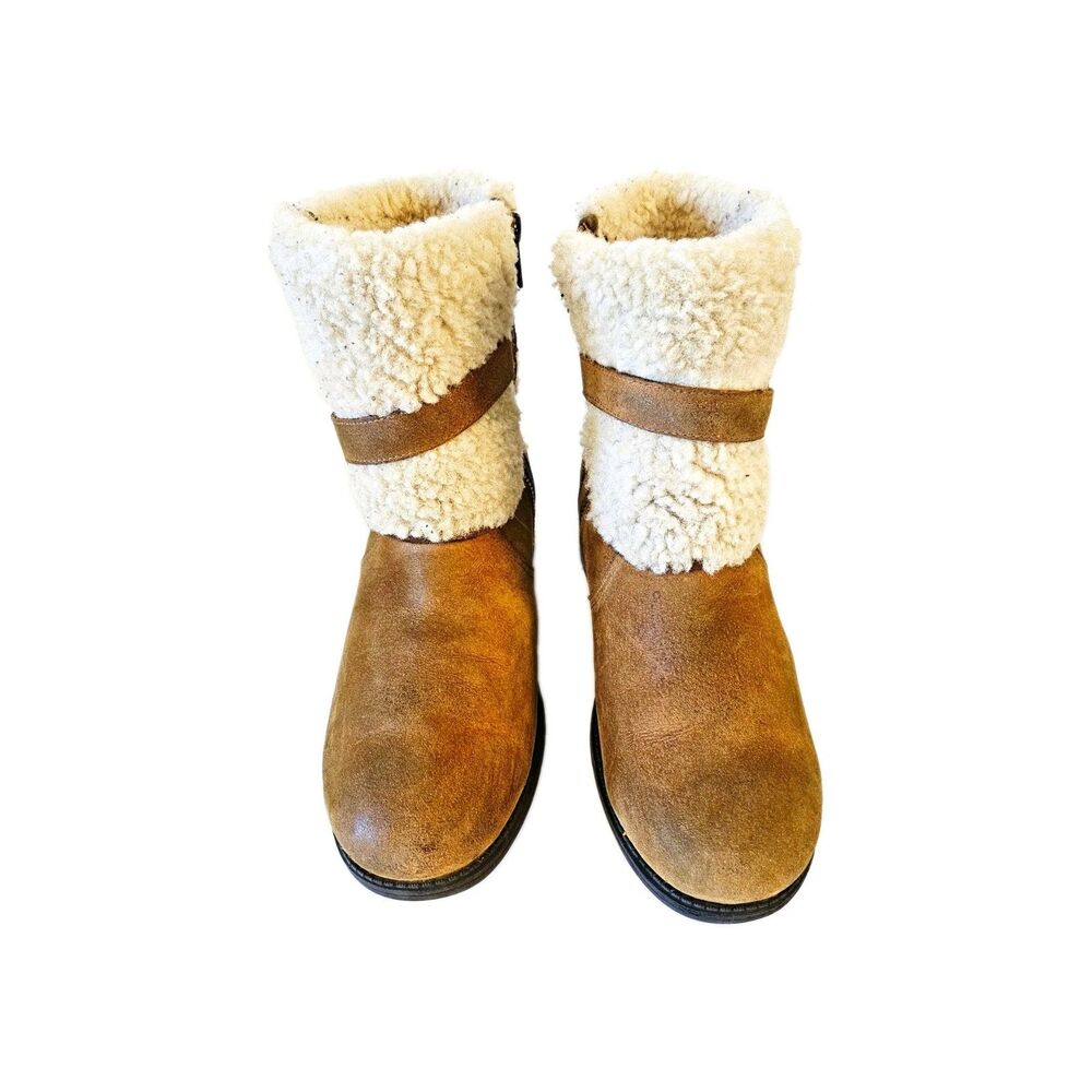 UGG Women's Suede Shearling Lined Ankle Bootie Buckle Round Toe Brown 9